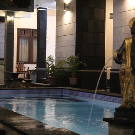 Capital O 94586 New Asta Graha Homestay Jimbaran Exterior foto
