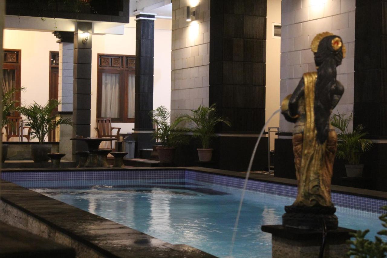 Capital O 94586 New Asta Graha Homestay Jimbaran Exterior foto